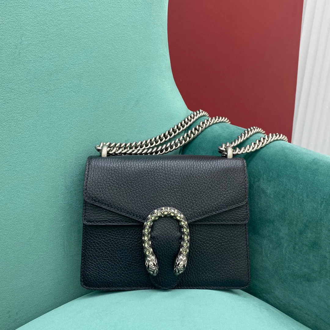 Сумка Gucci Dionysus, маленькая, в черном цвете с текстурой личи.