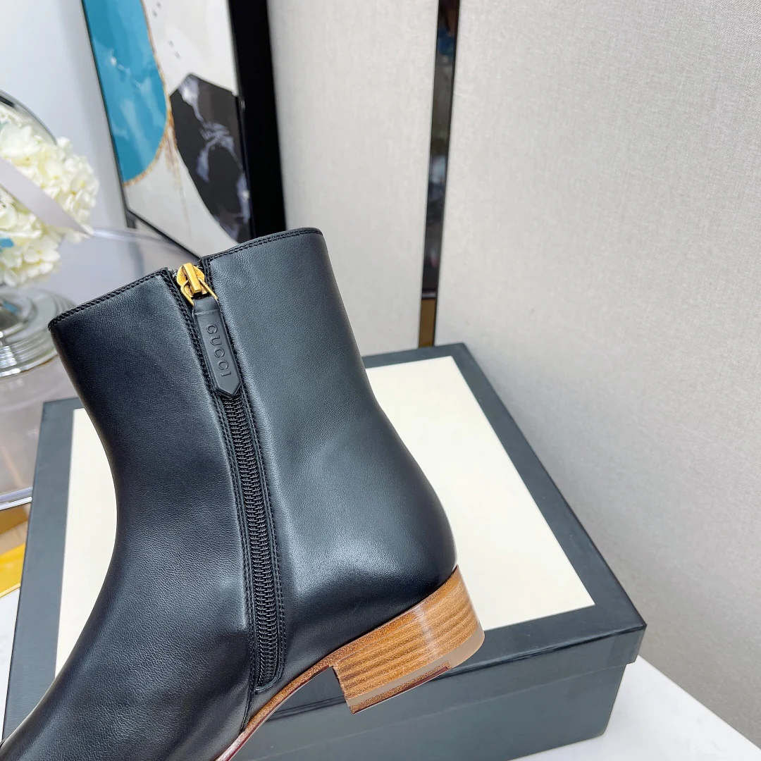 кожаные сапоги Gucci на низком каблуке