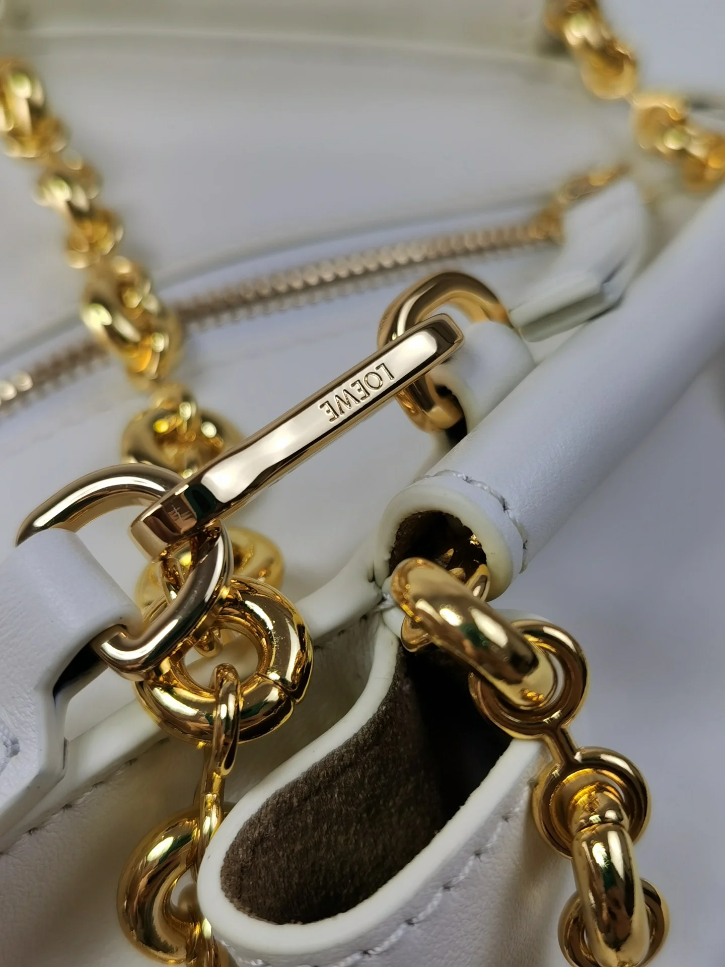 Сумка для прогулок Loewe Paseo - телячья кожа наппа - маленькая - с цепочкой - белая