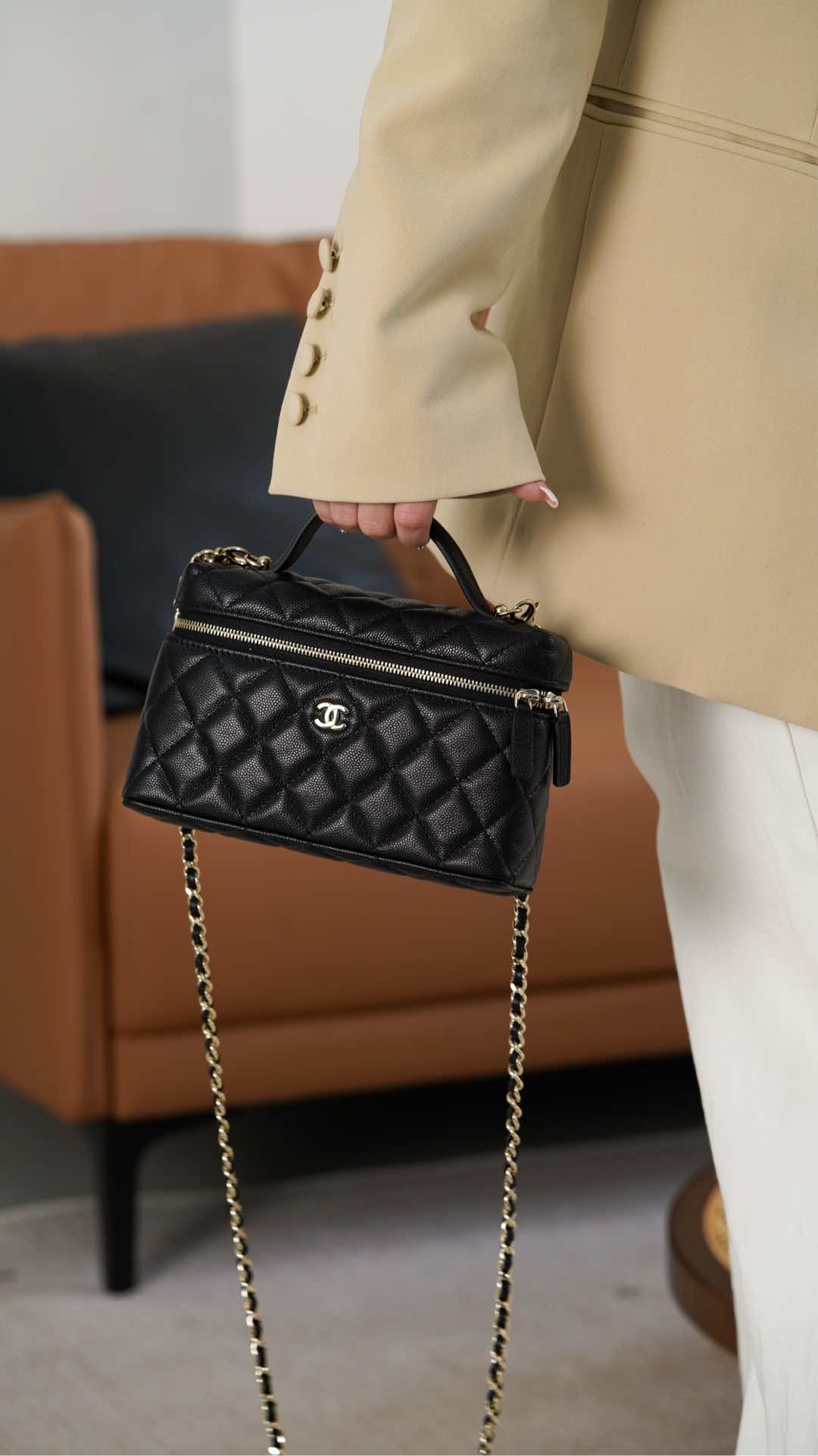 Сумка-ланчбокс Chanel 25c Lychee Beef - черно-золотая