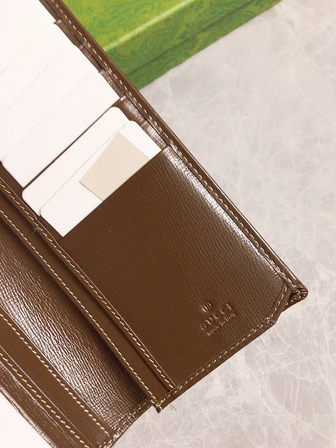 Gucci-翻盖对折长夹