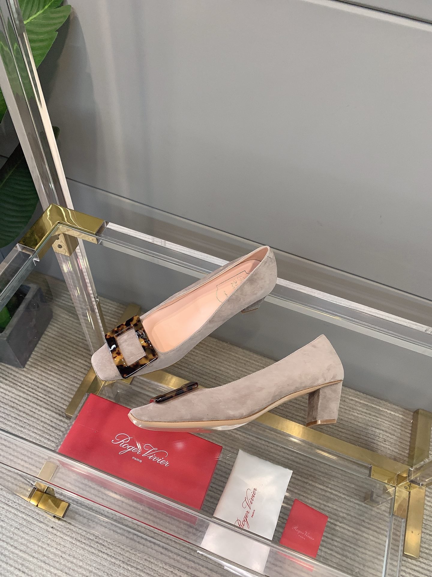 Туфли Roger Vivier Belle с пряжкой и квадратным носком, черепаховая расцветка - 2