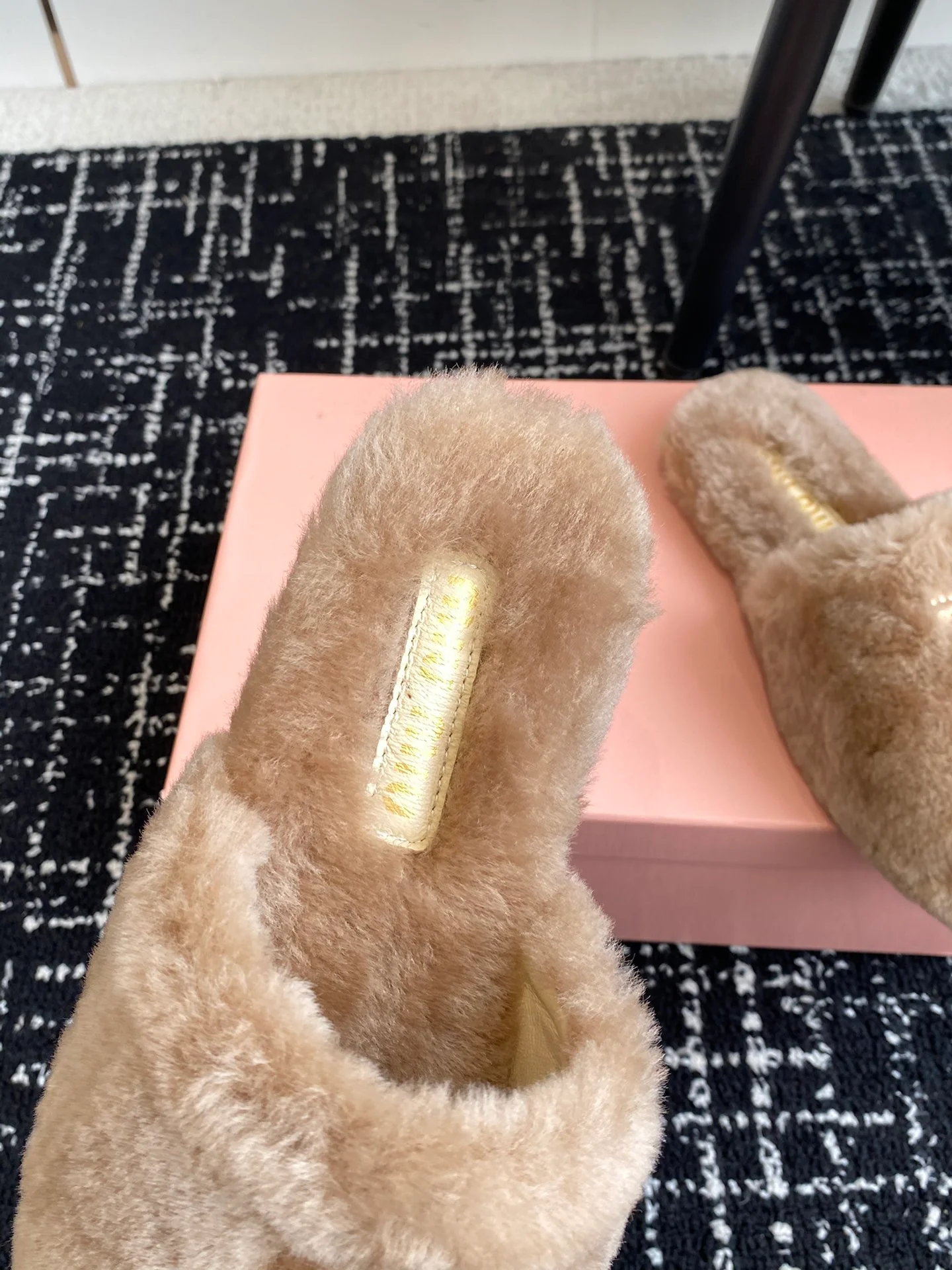 Шерстяные тапочки Miu Miu 2024 - Кофейно-коричневые - 1