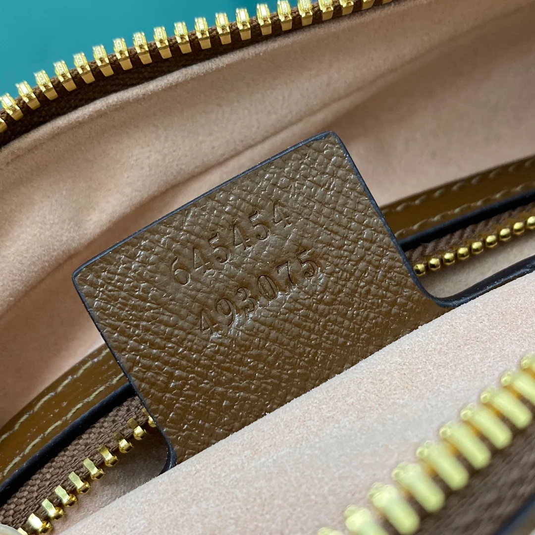 Сумка для фотоаппарата Gucci 1955 с пряжкой в ??виде подковы - 4 шт.