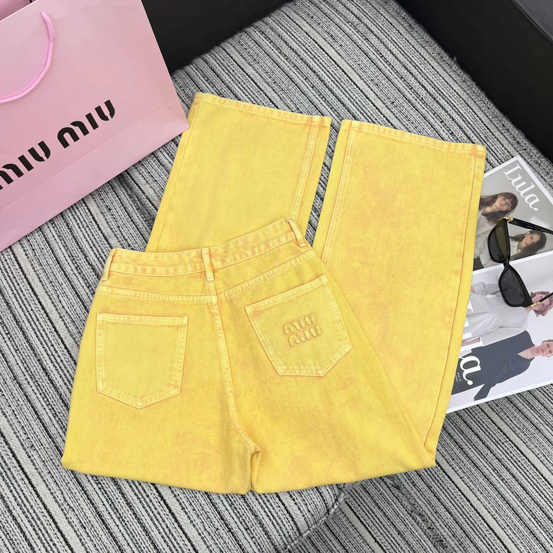Miu Miu - 2404 - Коллекция весна/лето 2024 - Новые прямые джинсы Miu - Желтые