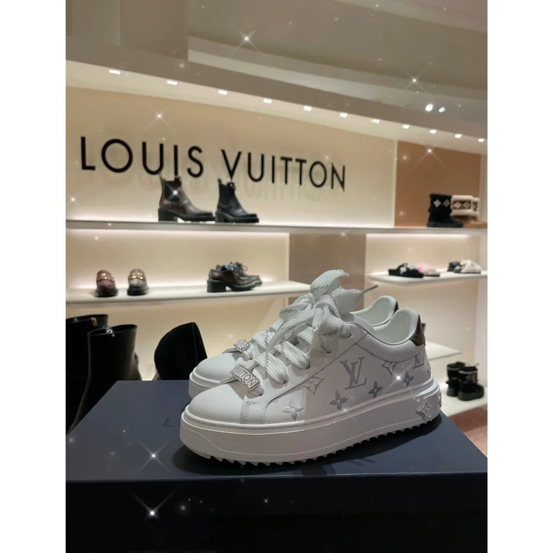 Обувь LV - LV Time Out - белые кроссовки на платформе - серебристые с золотой фольгой