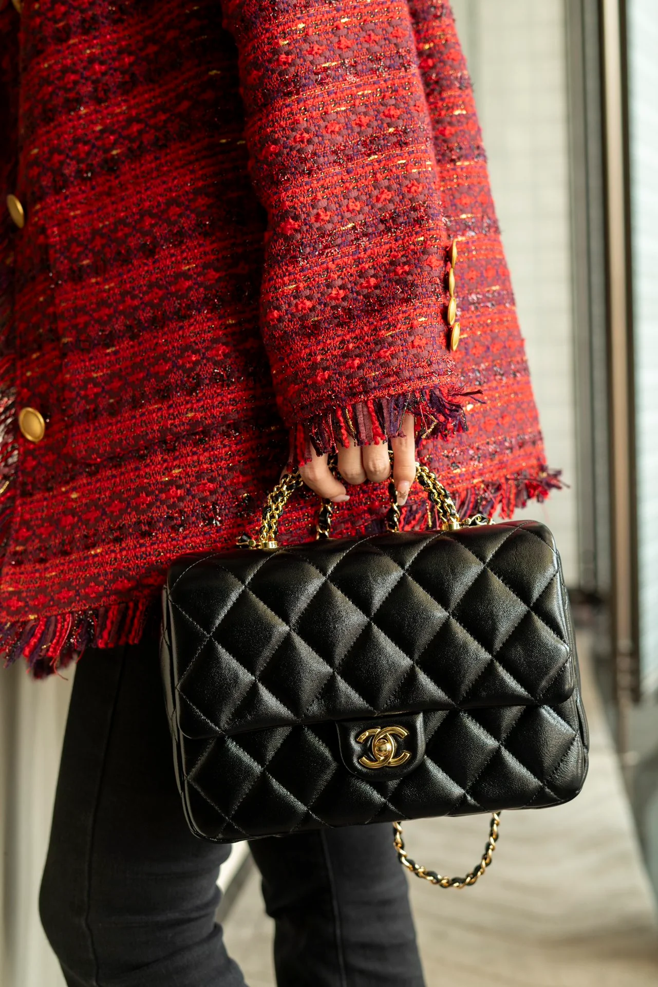 Chanel - ??? - Новая большая квадратная сумка с клапаном и толстой цепочкой - Черная