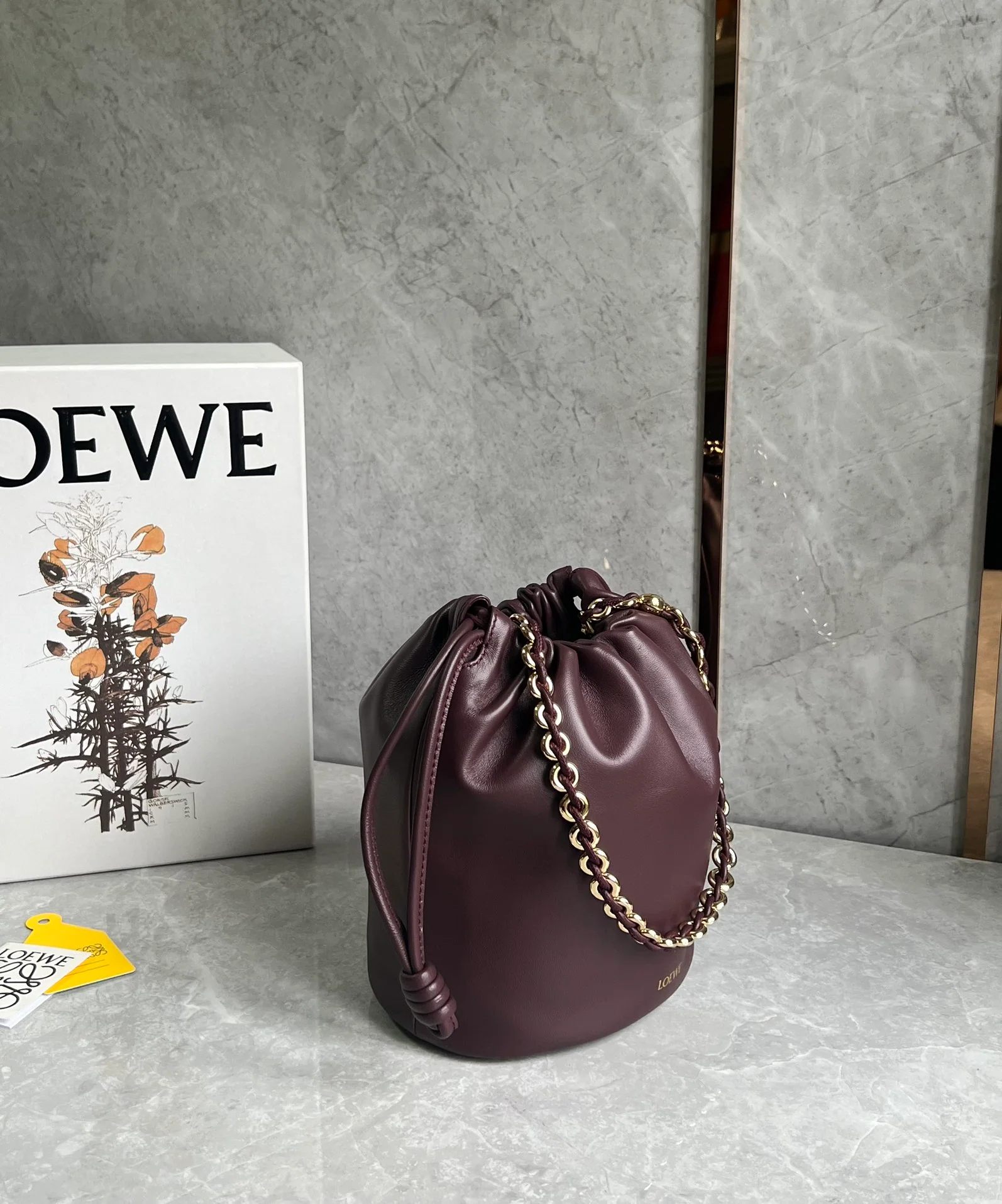 Сумка-ведро Loewe Flamenco Purse Bucket Bag - бордовая