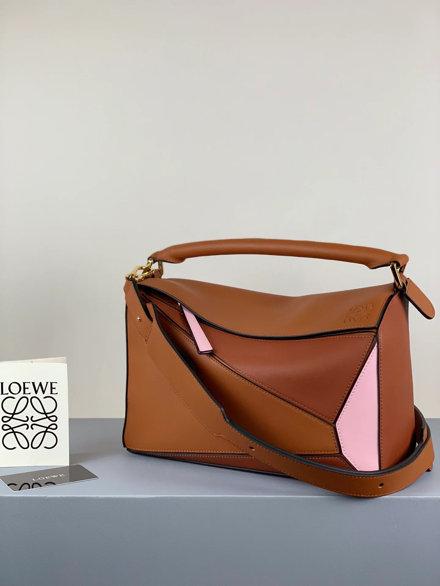 Сумка Loewe Puzzle, телячья кожа, средний размер, 6