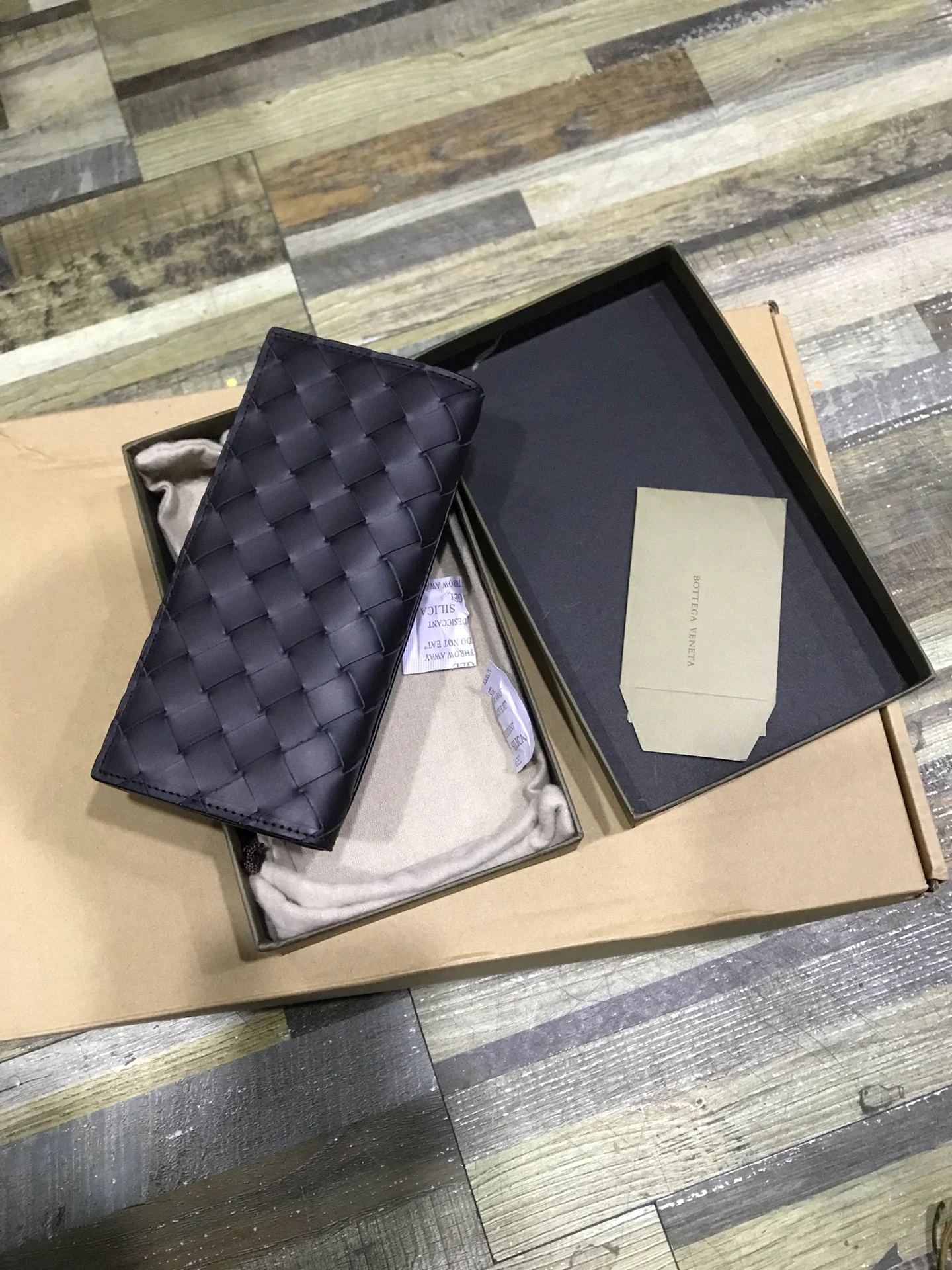 BV 翻盖长夹-意大利原厂胎牛皮