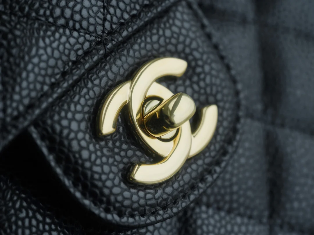 Chanel Classic Flap Caviar Black Small
