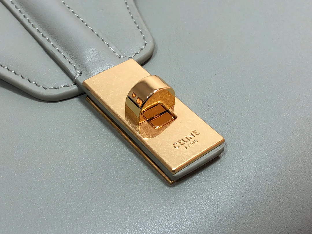 Сумка Celine Teen Soft из телячьей кожи с зернистой текстурой (16 видов бумаги) - 1