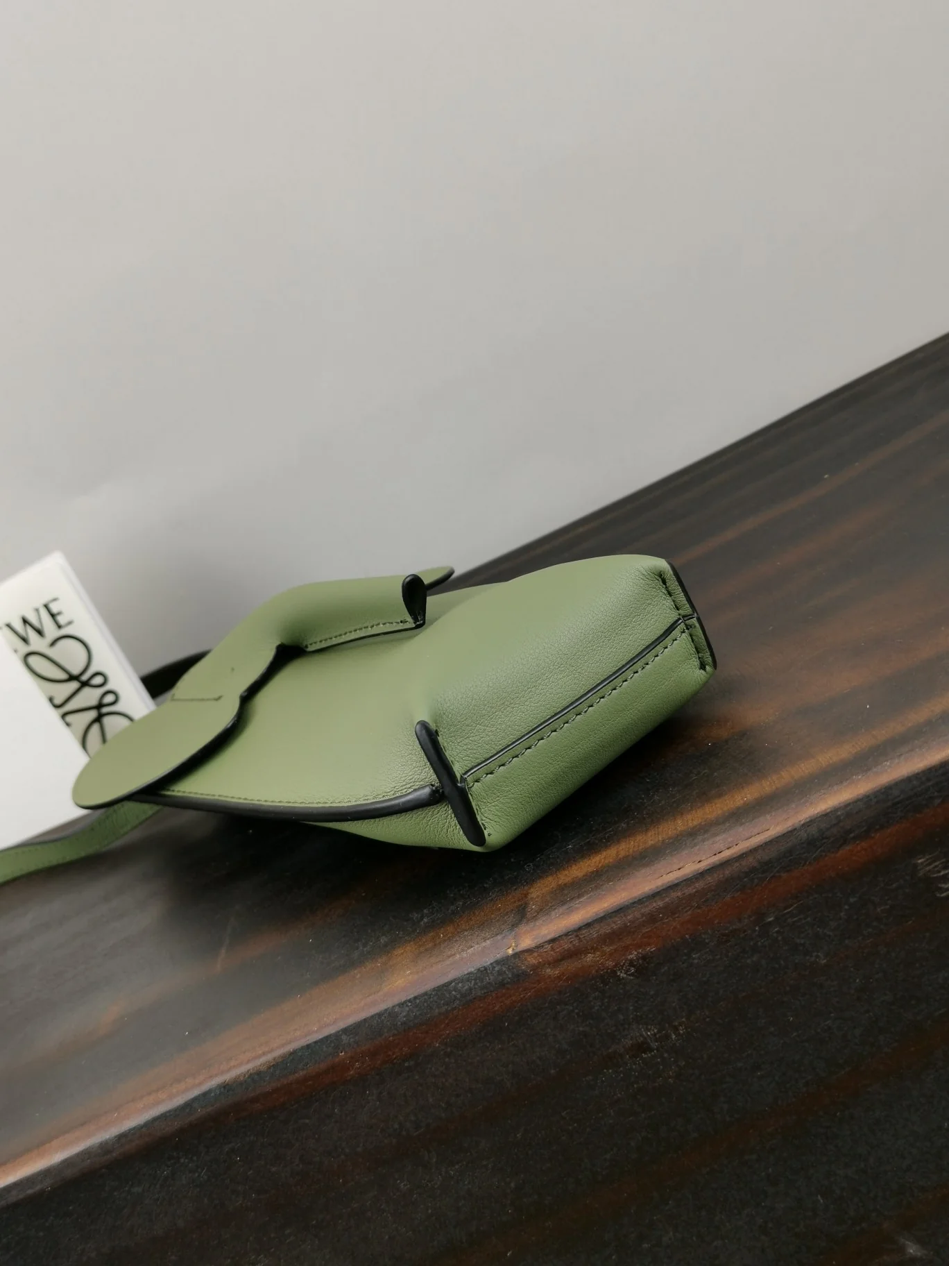 Loewe - Сумка для телефона New Elephant - Зеленая