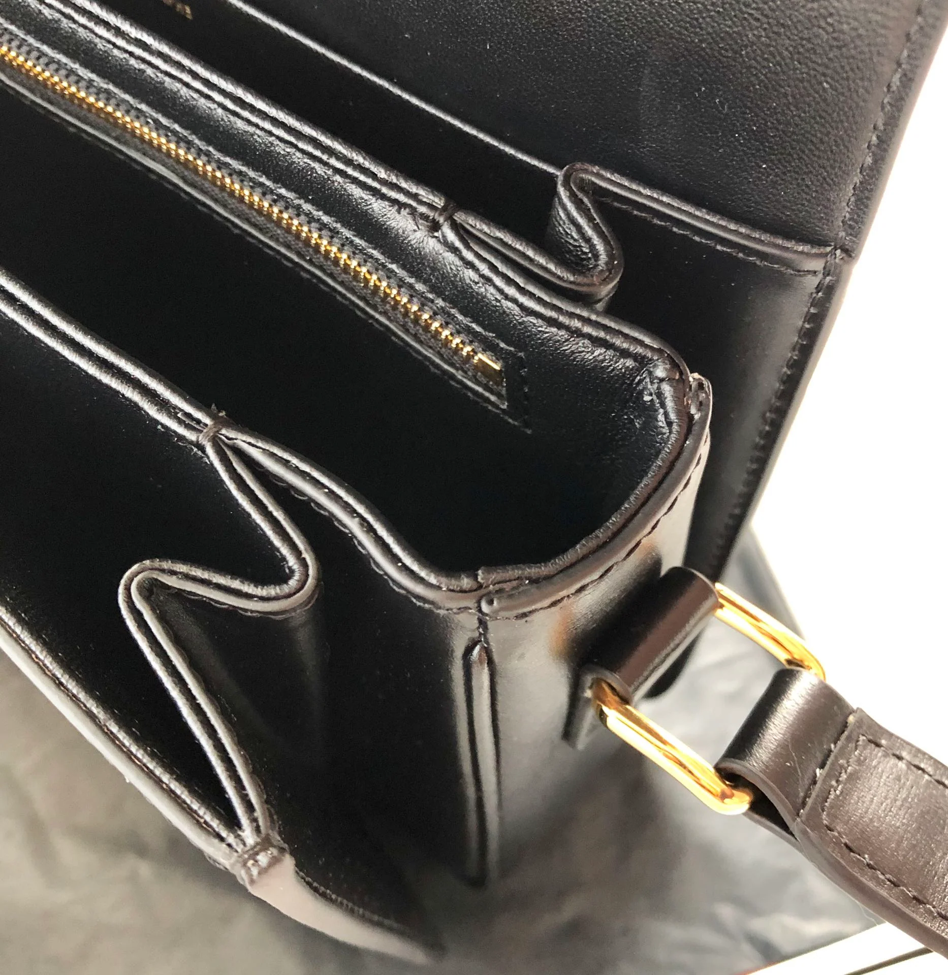 Celine Triomphe Medium Calfkin Black