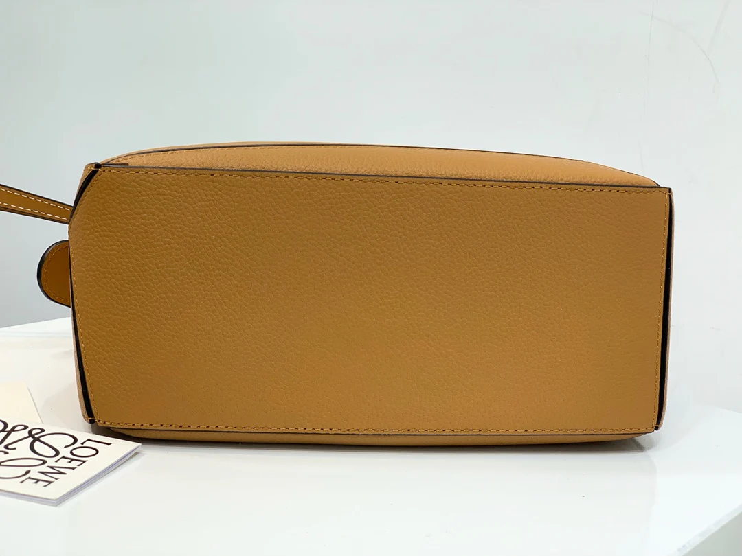 Сумка Loewe Puzzle из телячьей кожи - 4