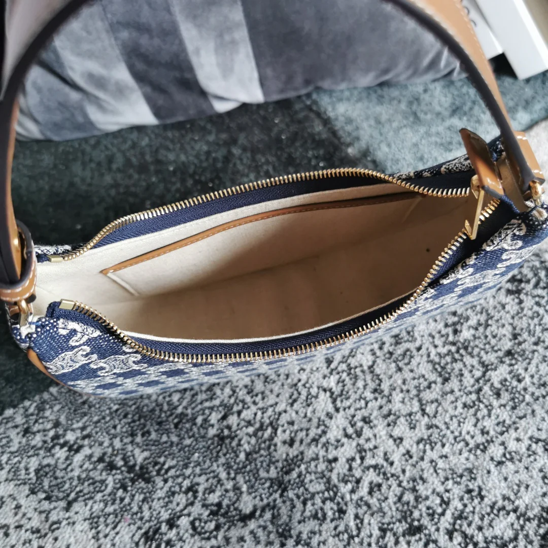 Сумка через плечо Celine Ava - джинсовая - светло-голубая