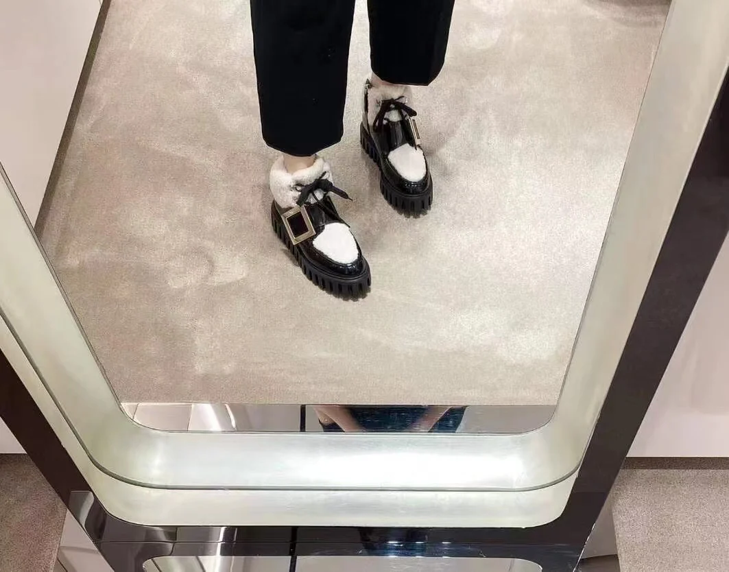 Обувь RV Shoes - коллекция осень-зима 2022 - Ботильоны на платформе из овечьей шерсти