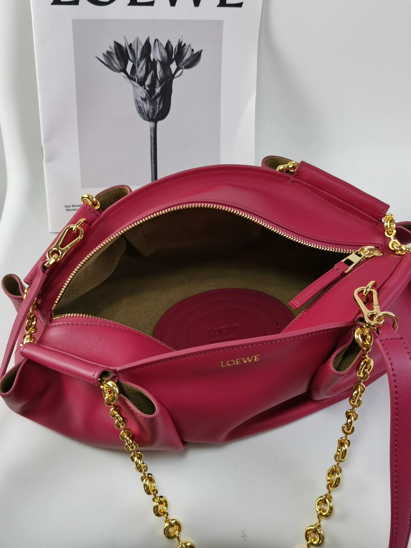 Сумка для прогулок Loewe Paseo - телячья кожа наппа - маленькая - с цепочкой - красная