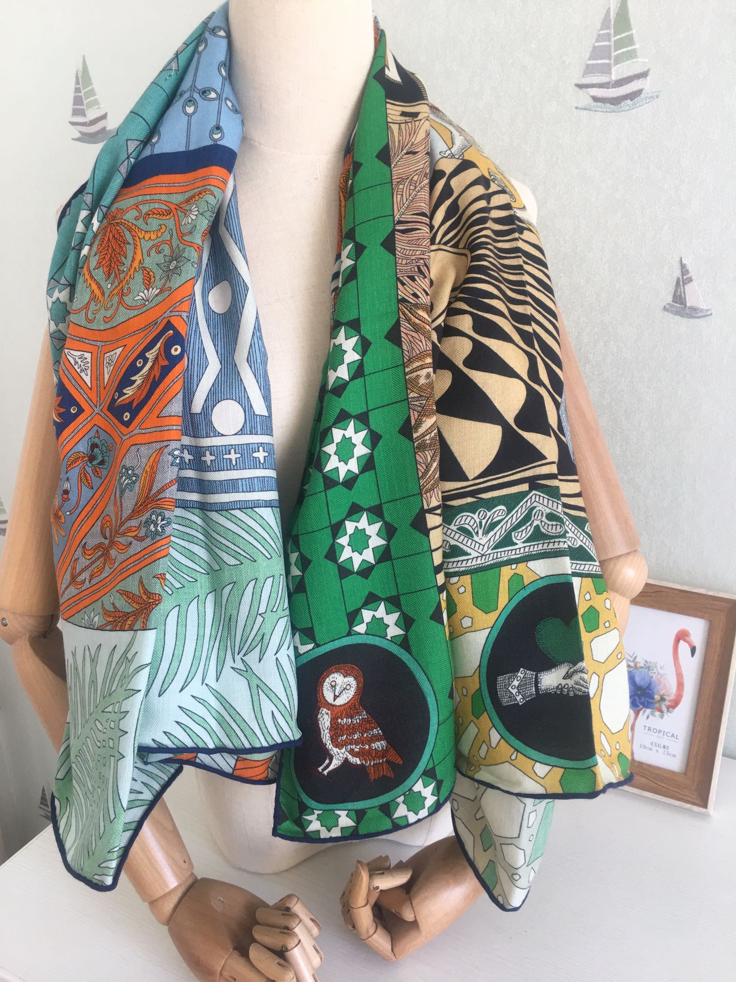 Двусторонний бархатный квадратный шарф Hermes 140