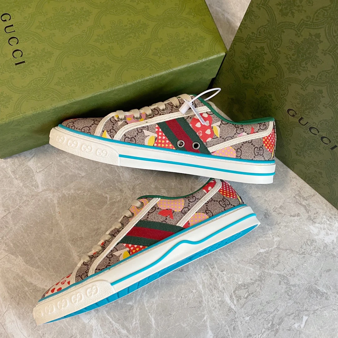 Кроссовки/кеды Gucci - 1