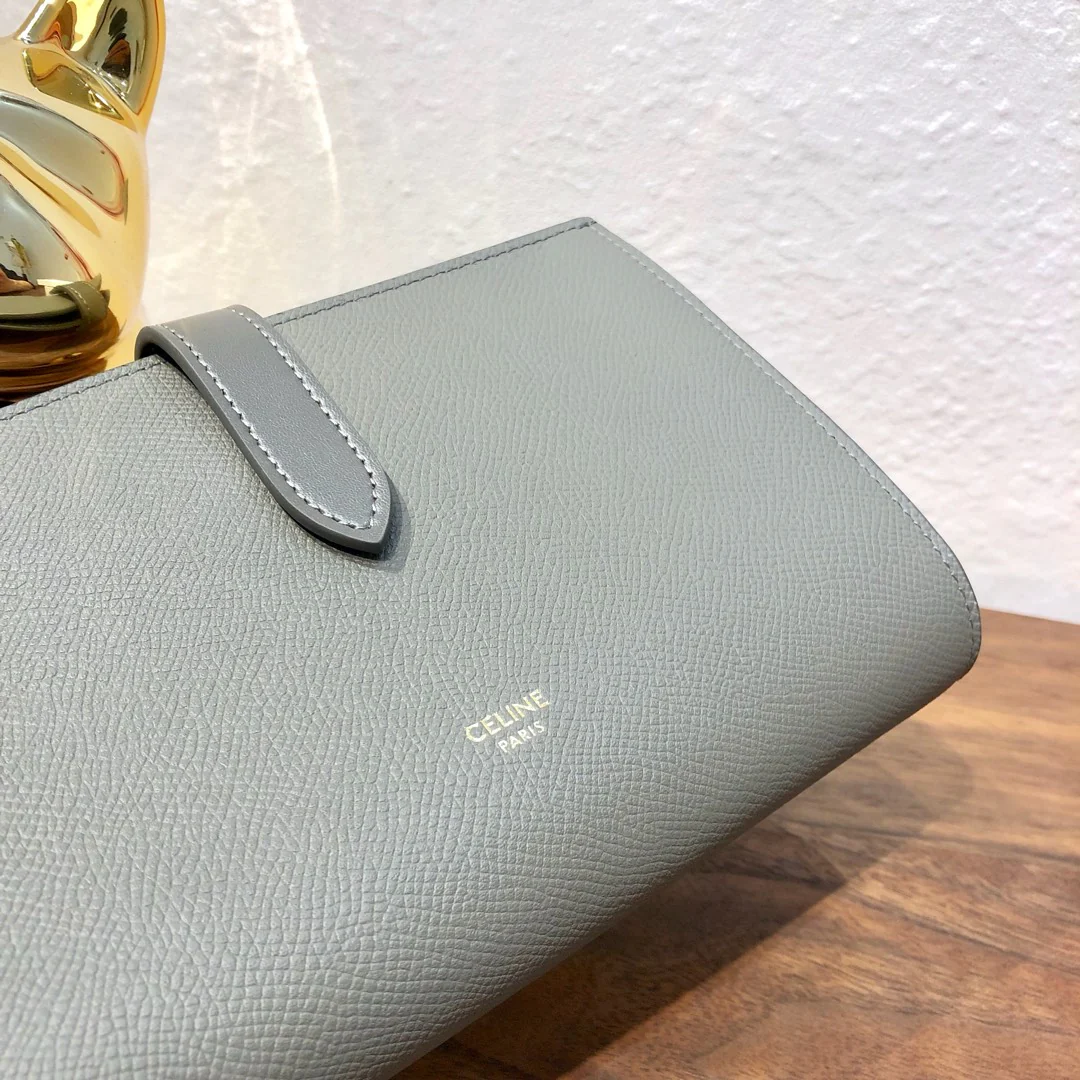 Celine长夹-STRAP大号粒面小牛皮钱包