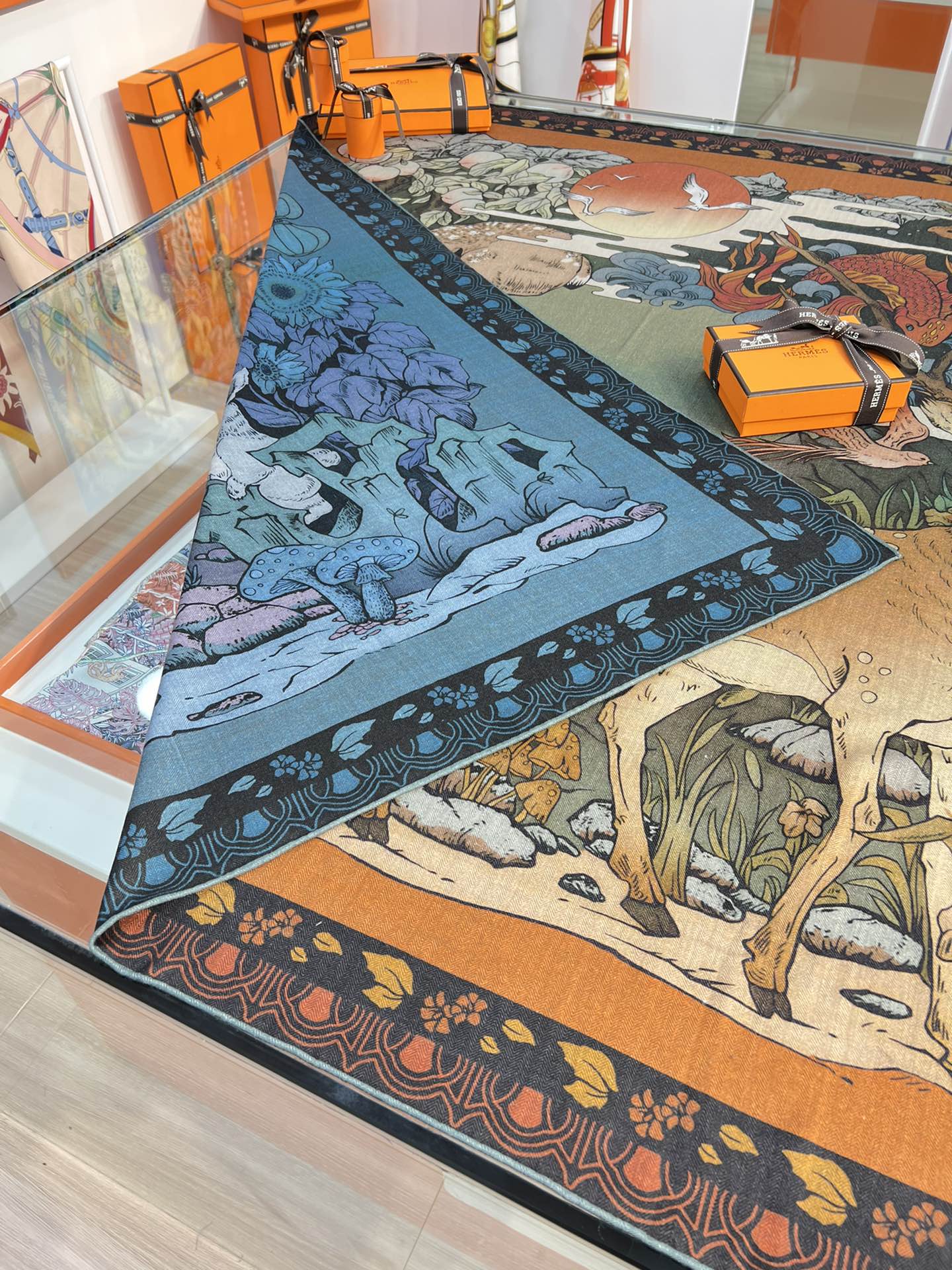 Большой двусторонний бархатный шарф Hermes - 140 см