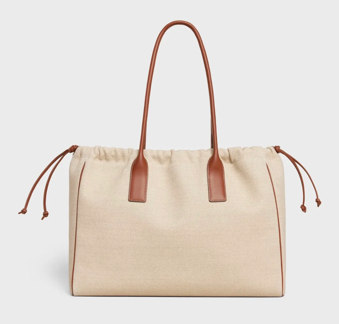 Большая холщовая сумка на завязках Celine Cabas Triomphe.