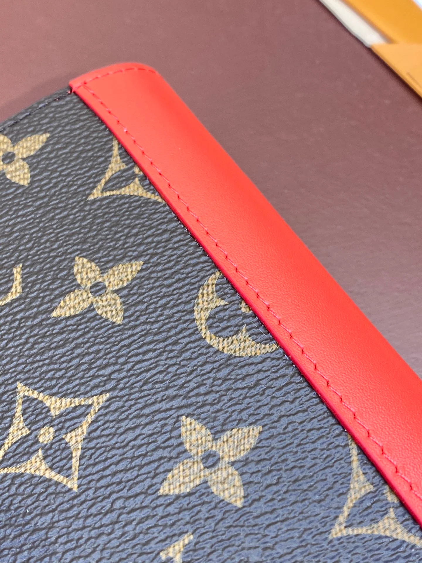 LV-m82867-Обложка для паспорта-Розовая