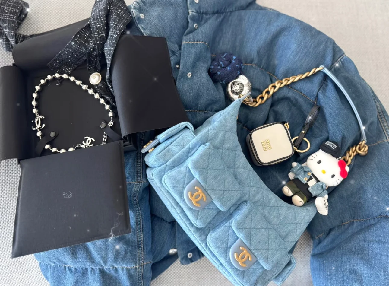 Сумка Chanel 25c Denim Hippie Bag - светло-голубая