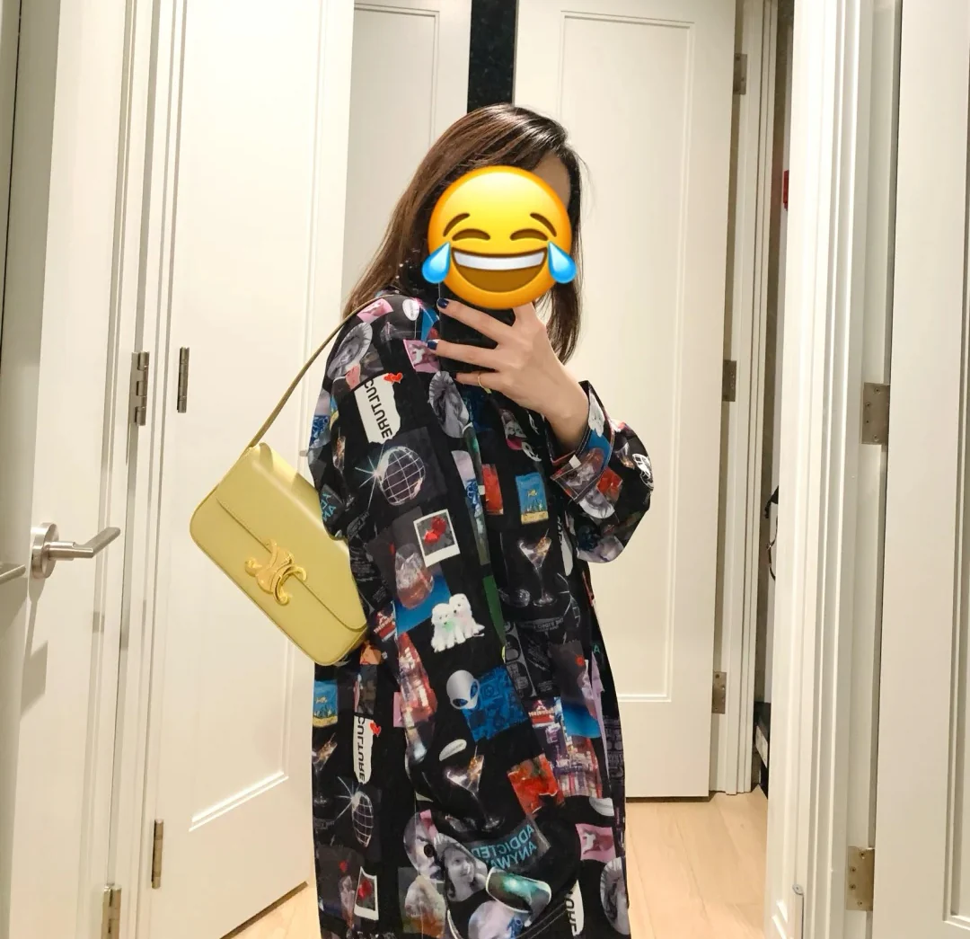 Кожаная сумка через плечо Celine Triomphe - желтая