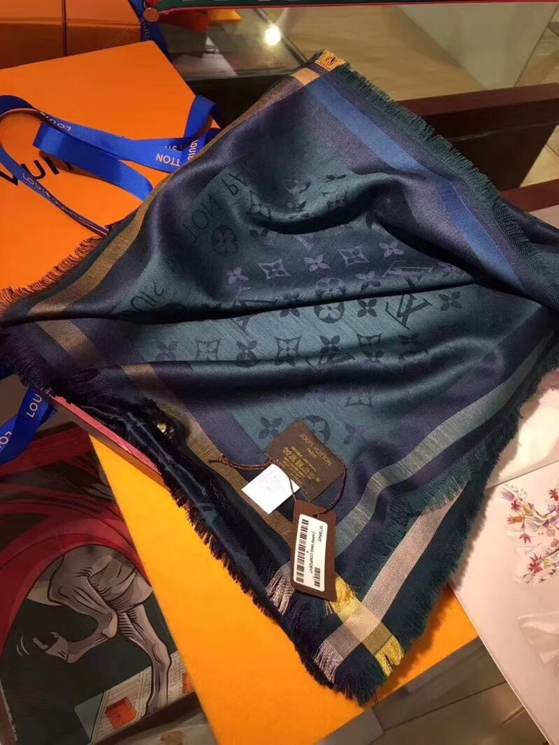 Шелковый шарф LV-140 Monogram — модель высшего класса с исключительно мягкой текстурой — 2 шт.