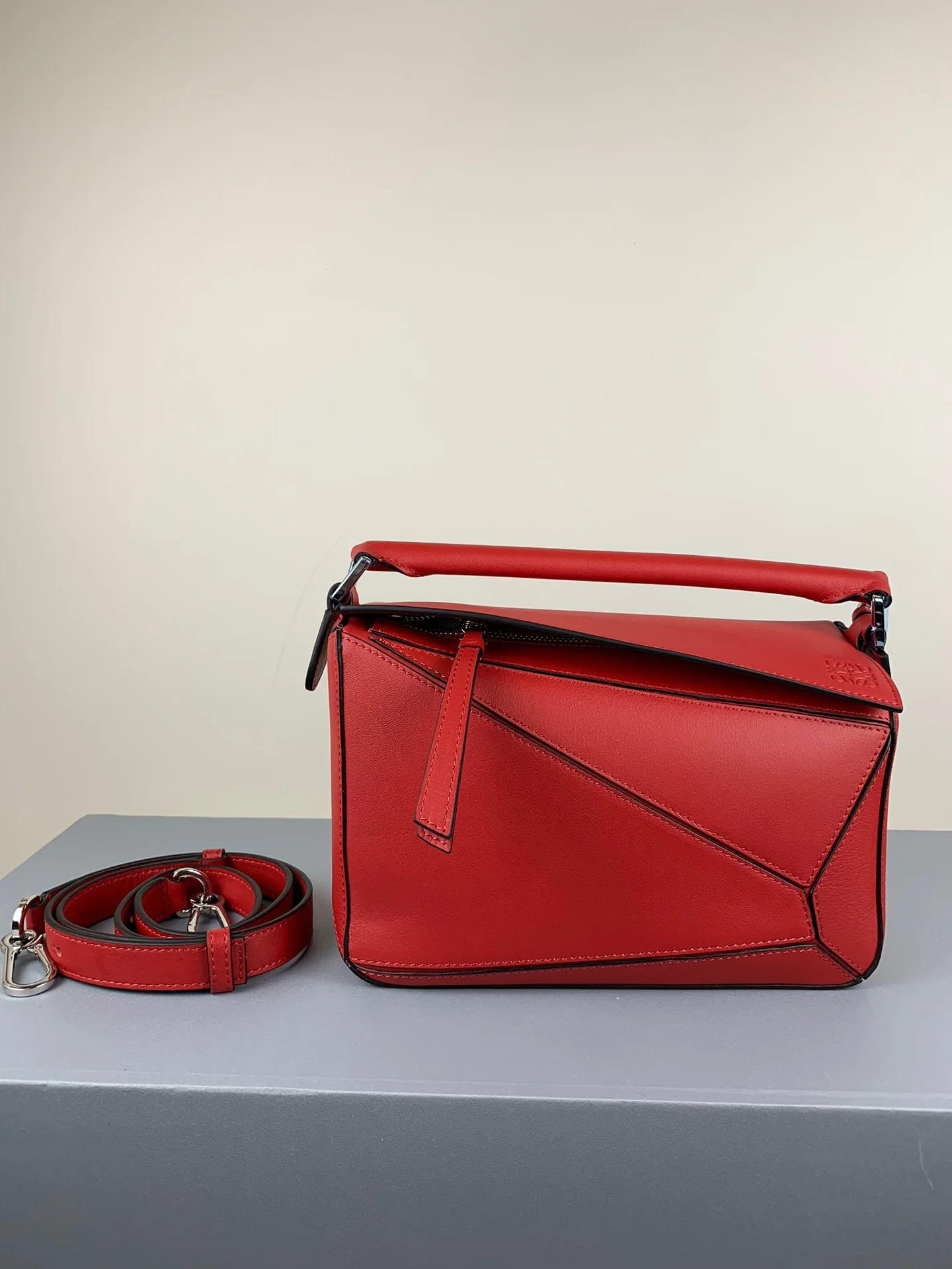 Сумка Loewe Puzzle из телячьей кожи, размер S, 9