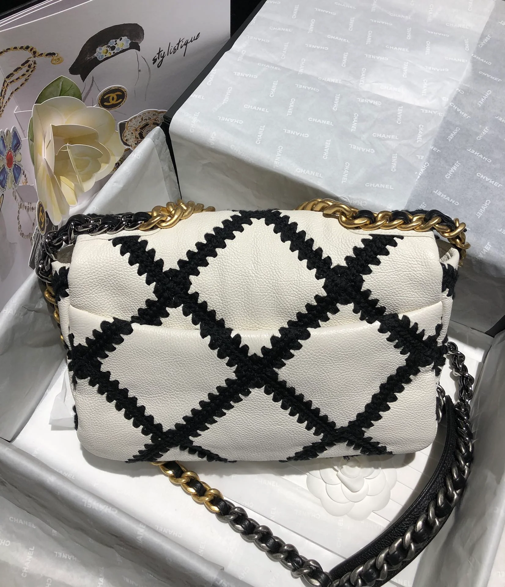 Сумка Chanel 19 - Кожаная - Черно-белый клетчатый узор