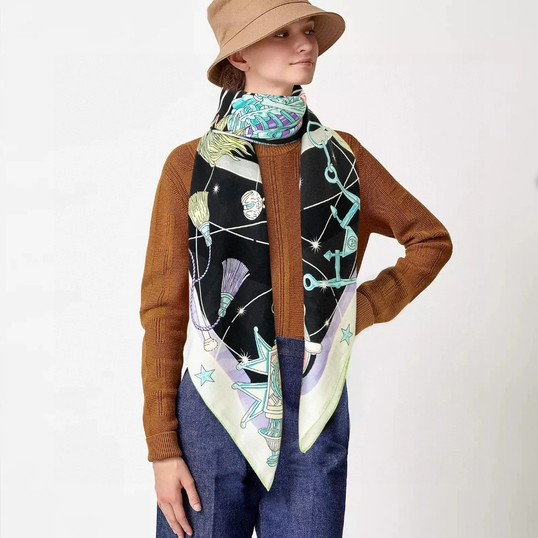 Платок Hermes ?Звездная ночь? — 140 см — 70% кашемир — 30% шелк — 2 шт.