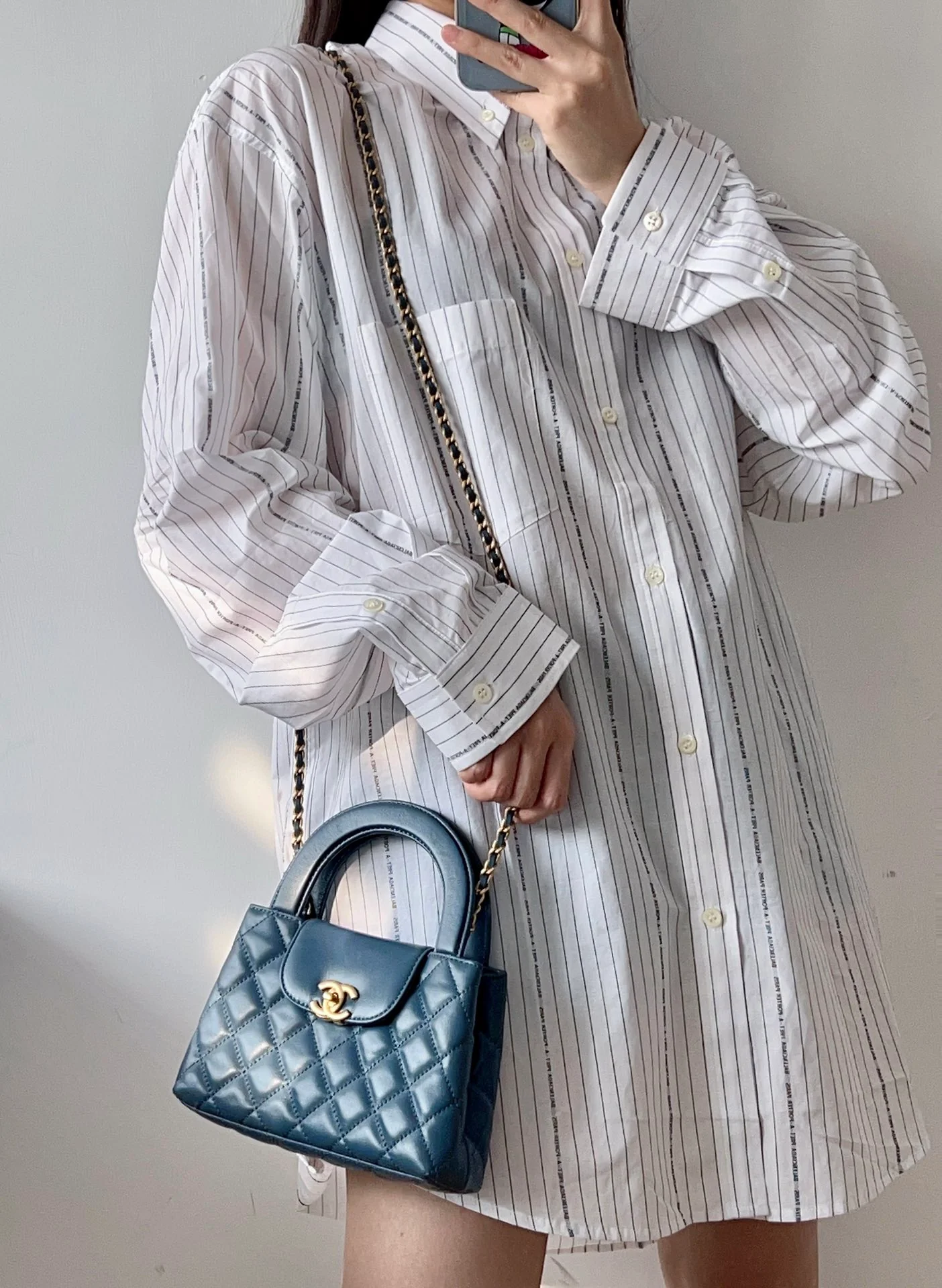 Клатч Chanel с цепочкой Kelly Chain из 23-каратного золота - синий