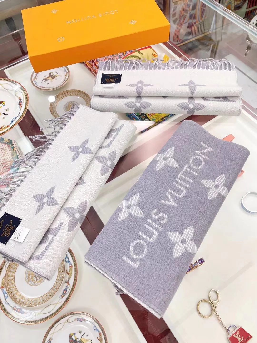 Шарф LV-100 из шерсти, размер 186-34 см.