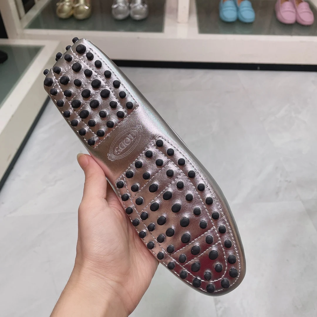 Tods - глянцевое серебро - лоферы - туфли без шнурков