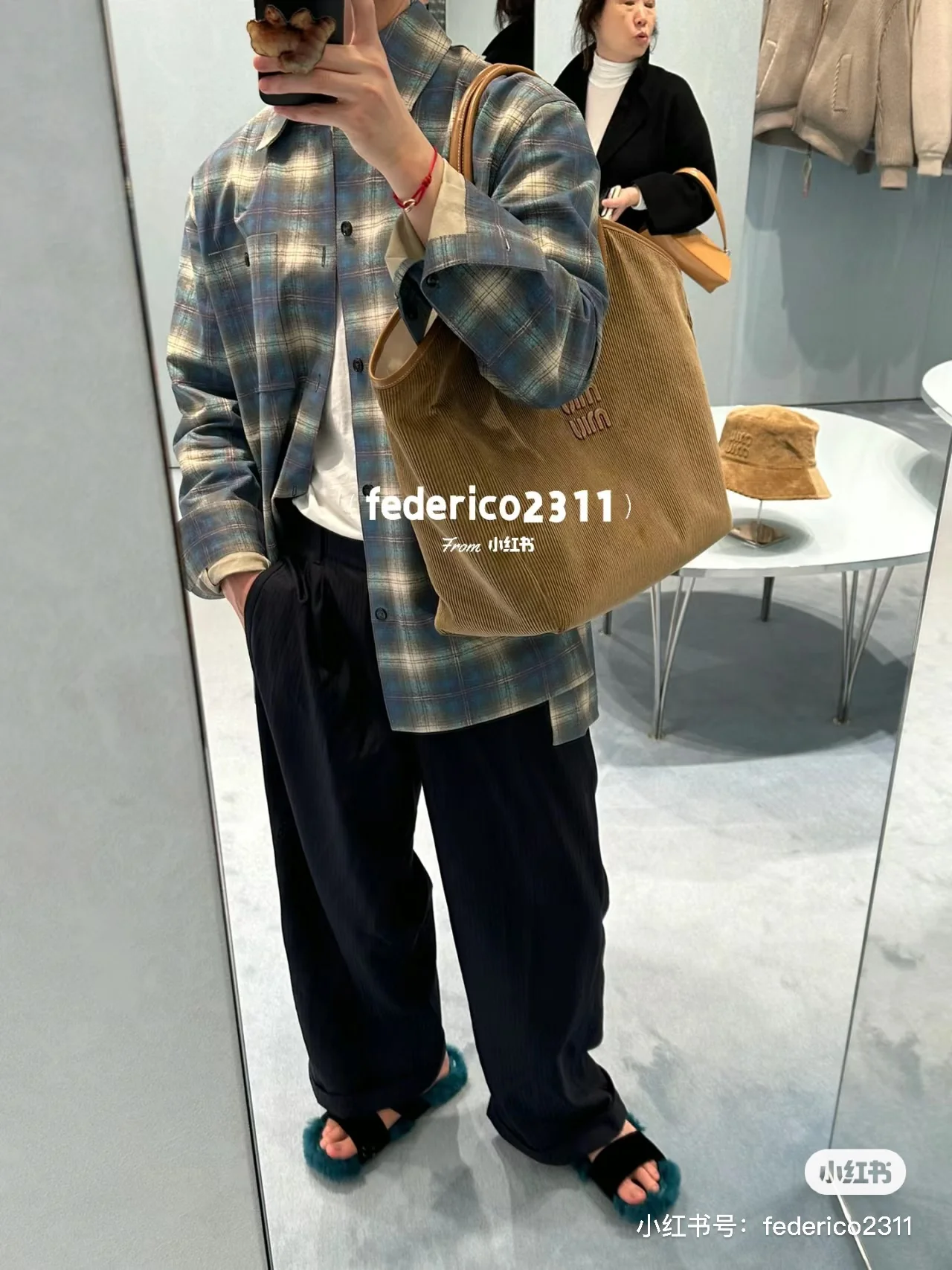 Сумка-тоут Miu Miu Ivy - Фото на фото - 1