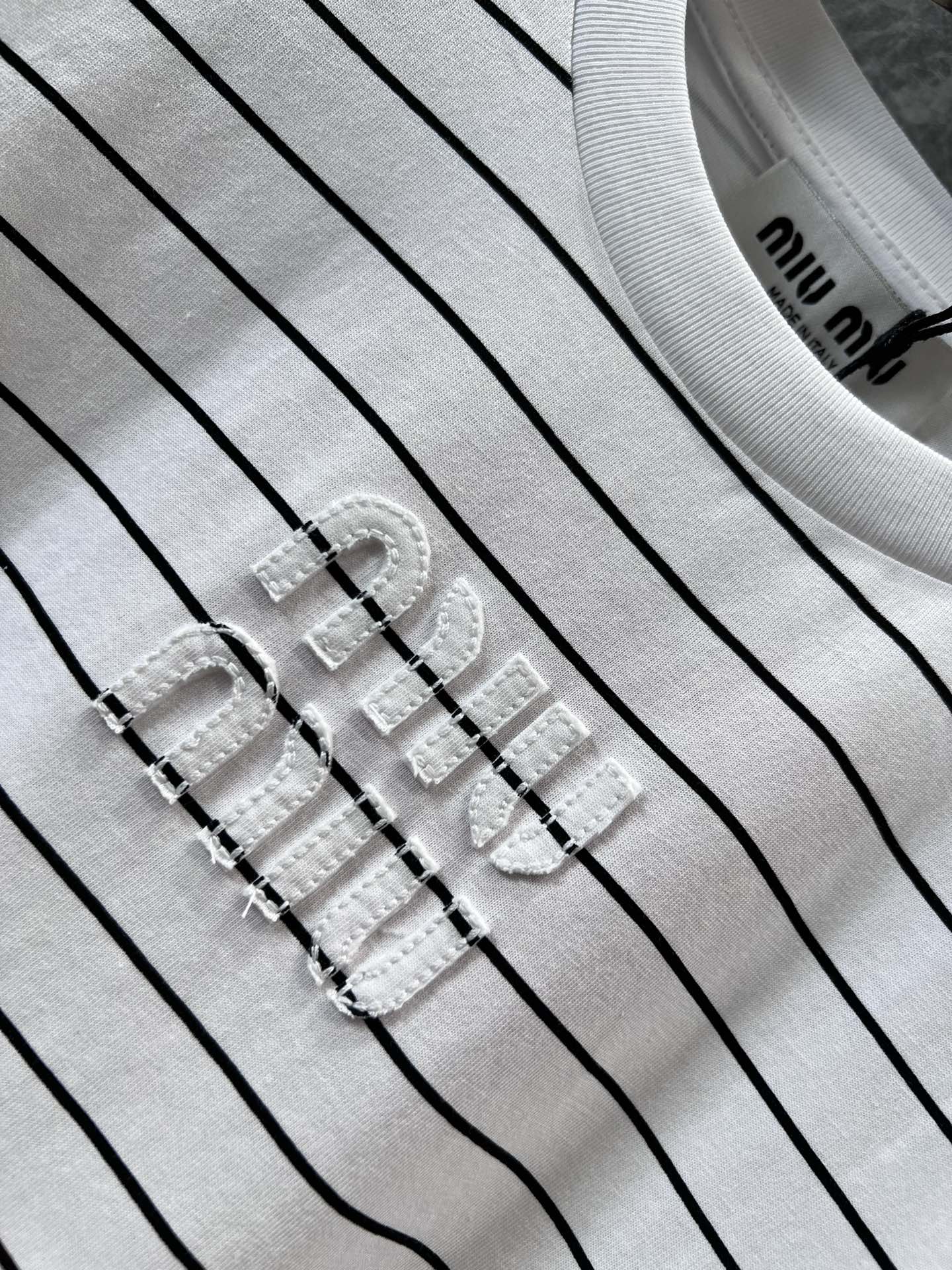 Miu Miu - 2404 - 24ss Весенне-летняя новинка - Полосатая футболка с длинным рукавом - Белая