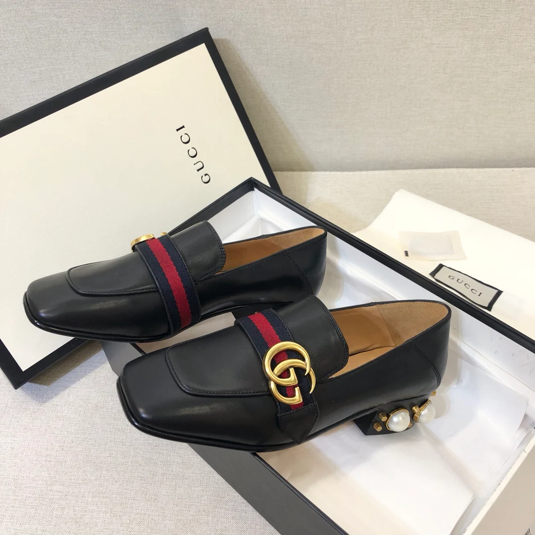 Лоферы Gucci с жемчужным массивным каблуком