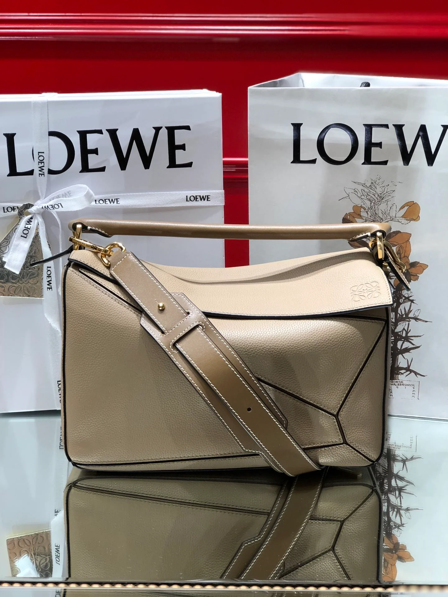 Loewe - испанская телячья кожа - пазл - сумочка - средний размер - песочный цвет