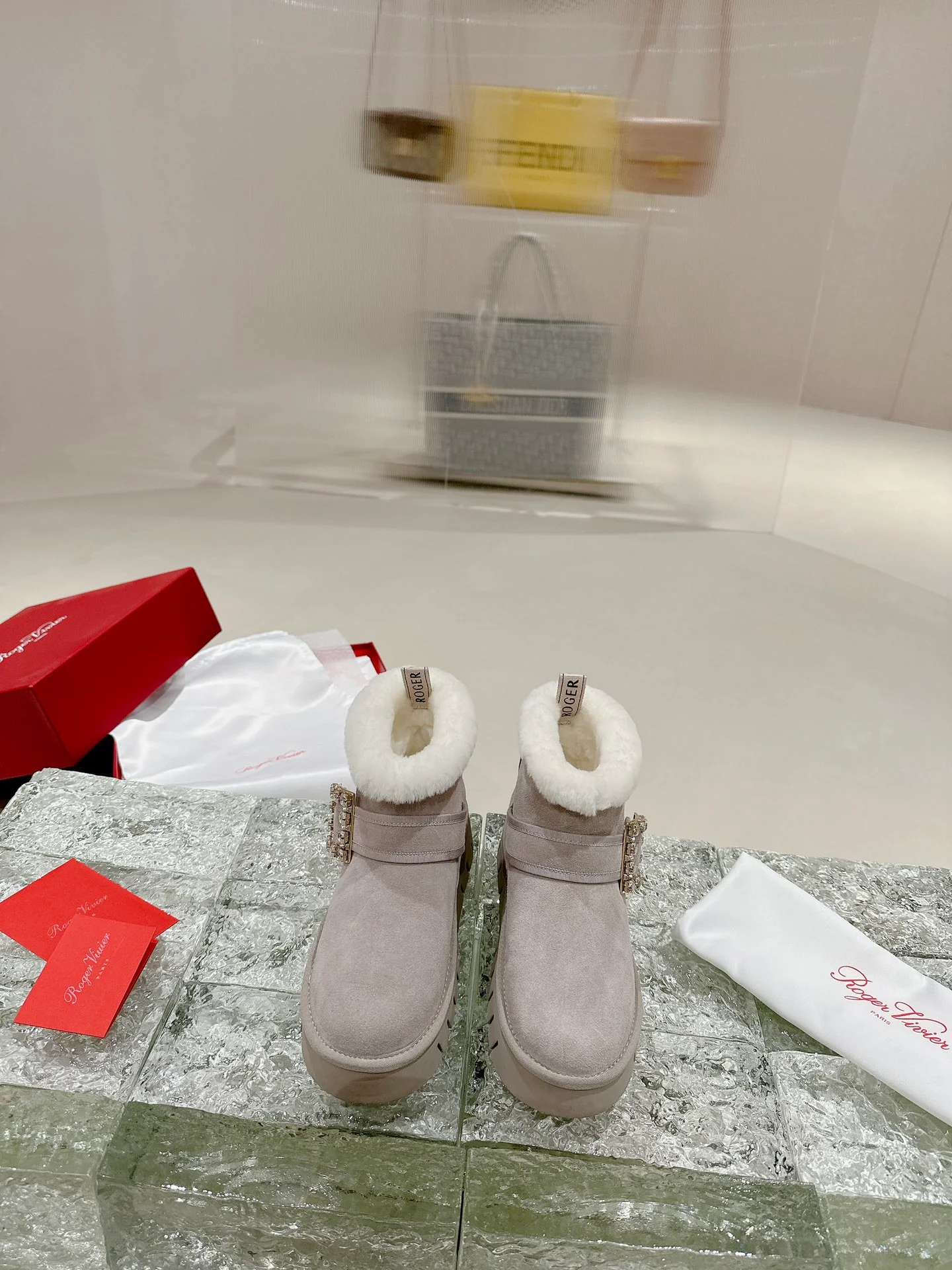 Туфли с квадратным носком и пряжкой - 2024 год - Кожаные ботильоны - Цвет 