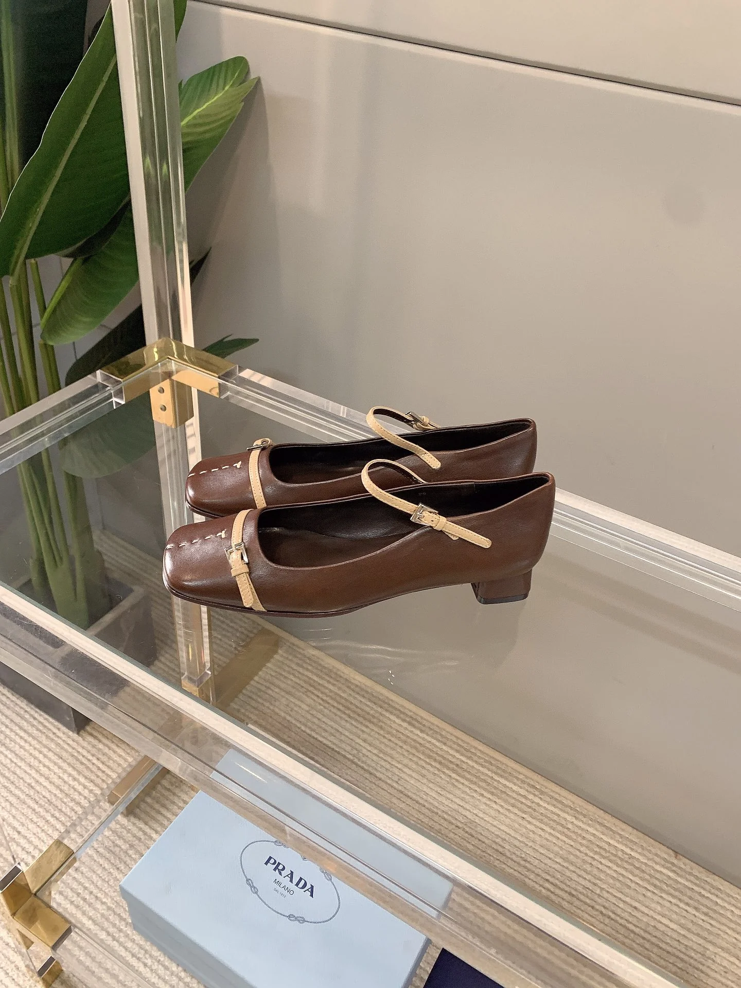 P-brand - Ретро туфли на низком каблуке - 1