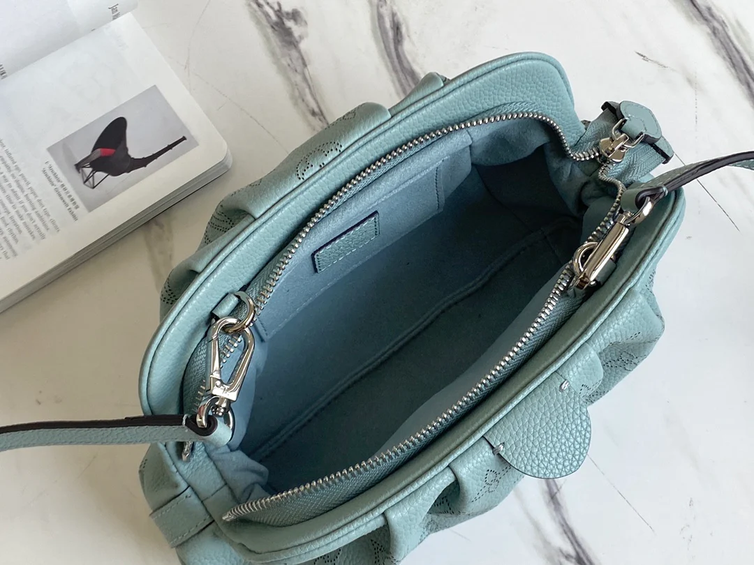 lv-m80094-scala-mini handbag