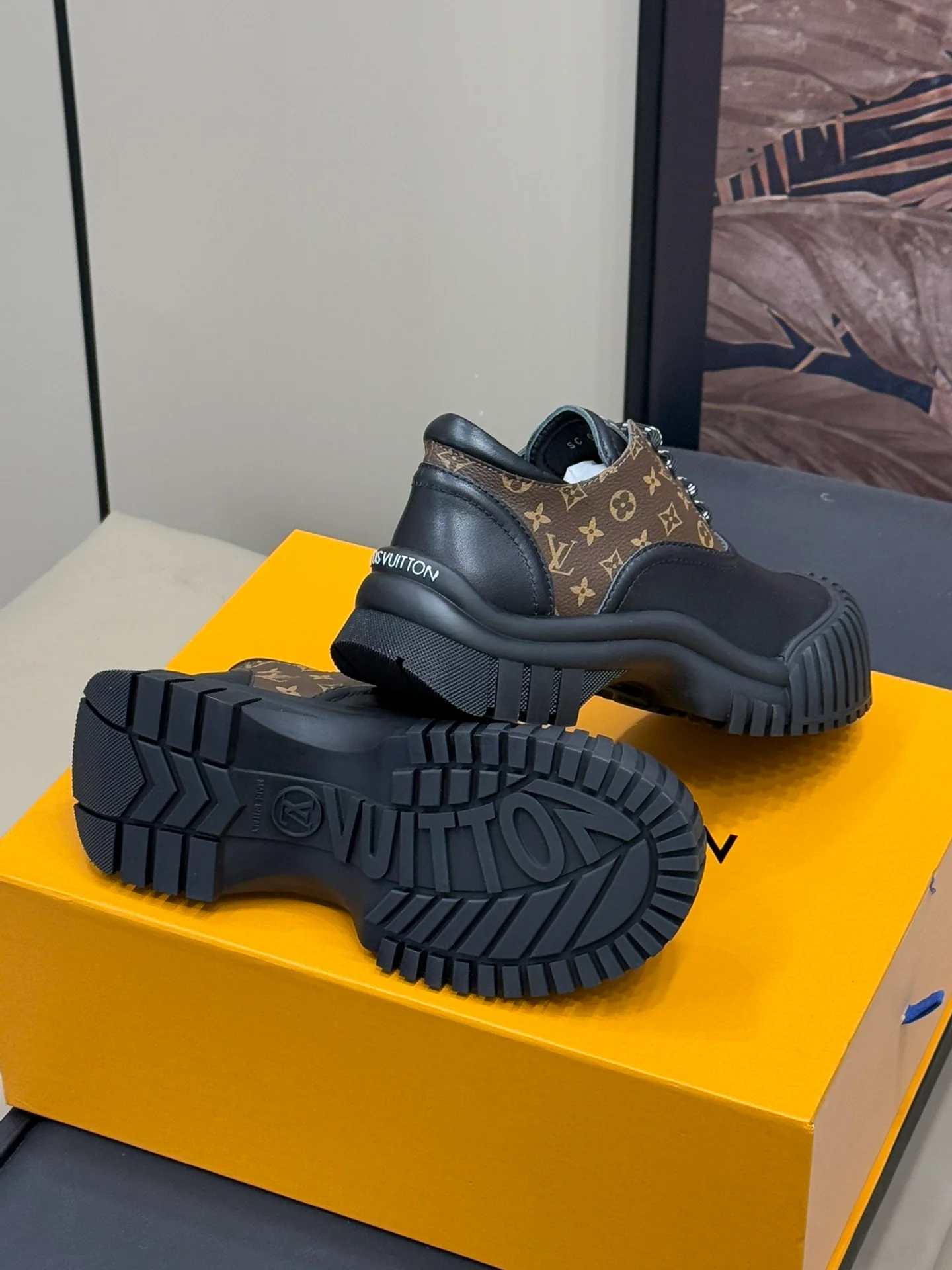 Туфли Мэри Джейн LV-2024 - черные