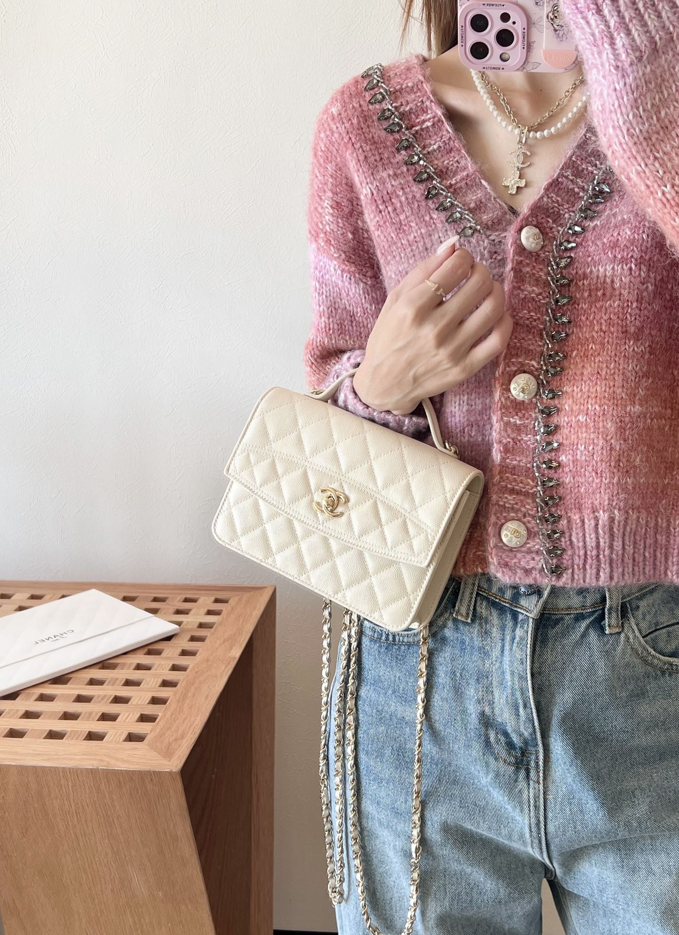 Рюкзак-мессенджер Chanel 25c - кремово-белый