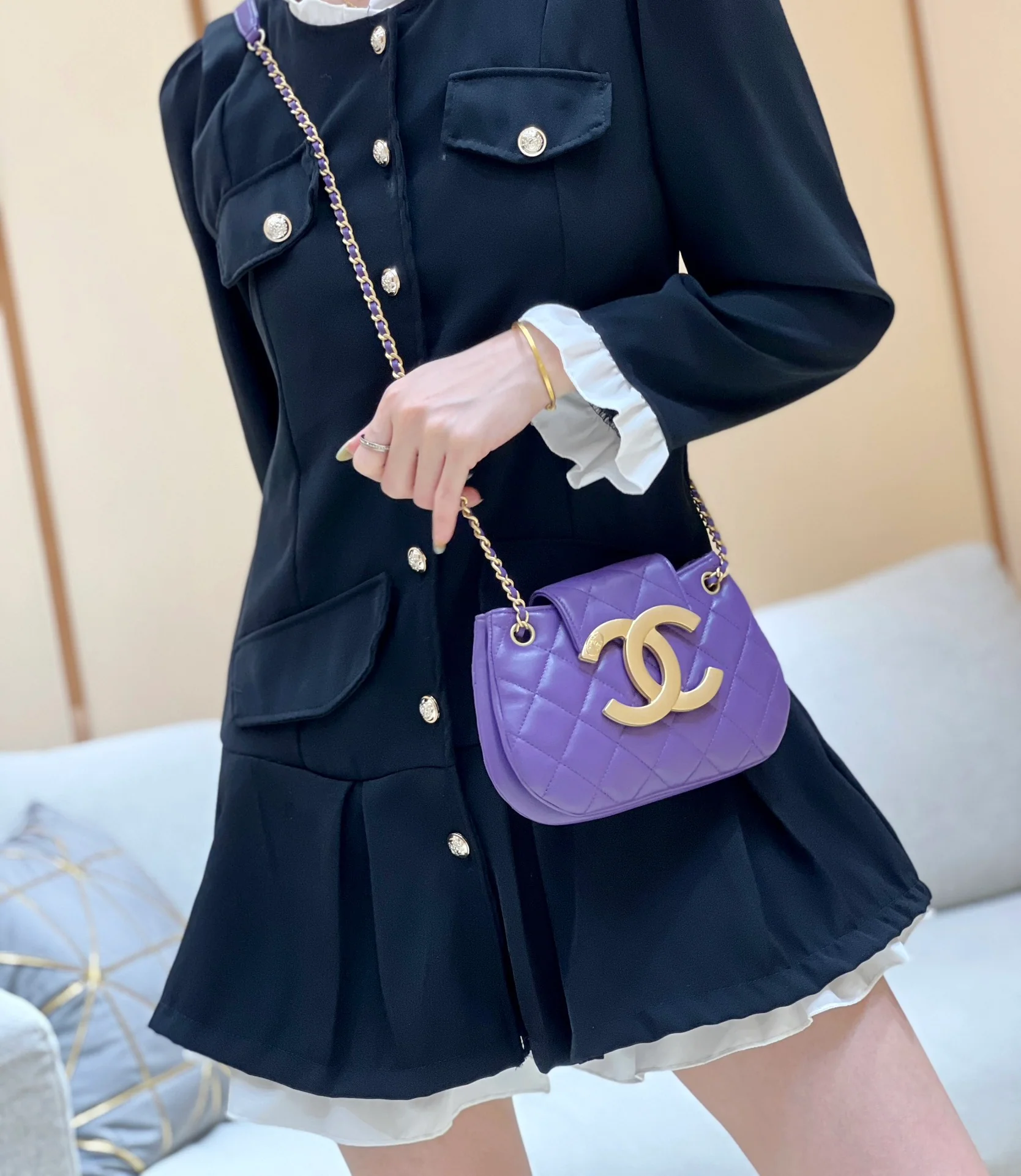 Новая коллекция Chanel ?Ранняя весна? — 24c — Большая ретро-сумка Double C — Мессенджер — Фиолетовая