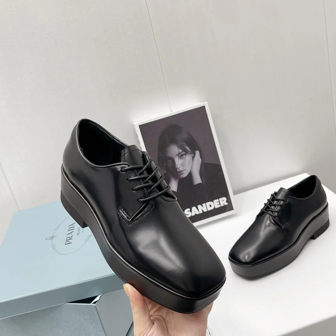Обувь Prada - Prada - платформа с квадратным носком - кожаные туфли
