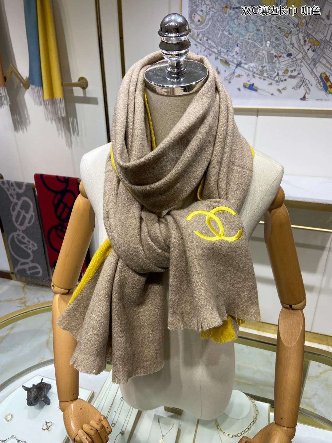 Длинный шарф Chanel с двойной С-образной отделкой - 43 см - 195 см - 100% чистый кашемир - желтый