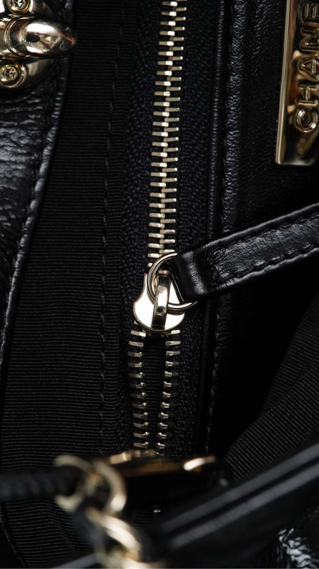 25p-31bag-mini-black gold